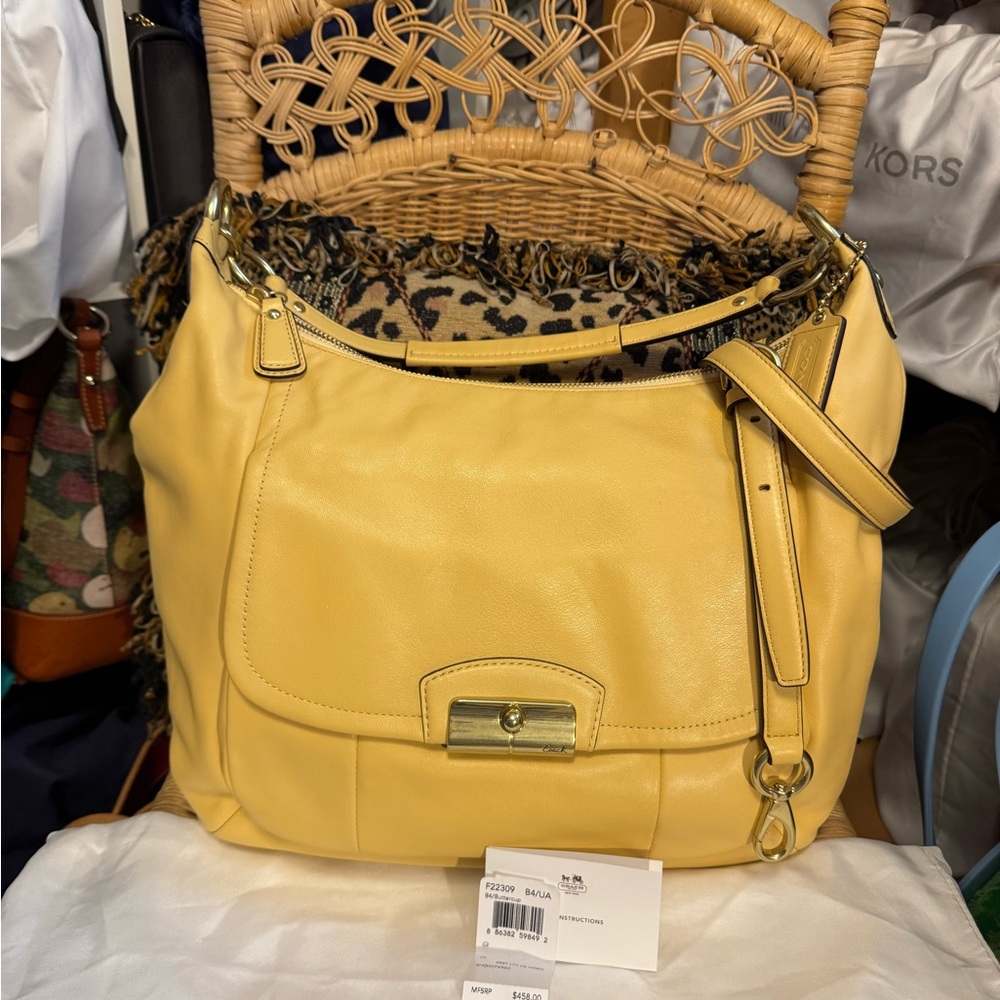 Coach Kristin Large Hobo in Buttercup